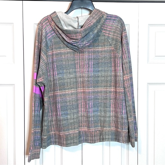 Sundry Plaid Hooded Top with Striped Sleeve Size XL - Picture 3 of 9
